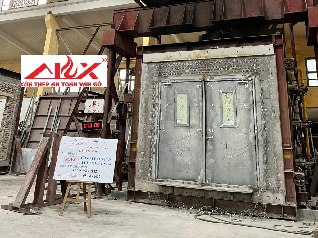Công ty CP Alumax Việt Nam - Thử nghiệm hiệu quả cửa thép ngăn cháy tại IBST